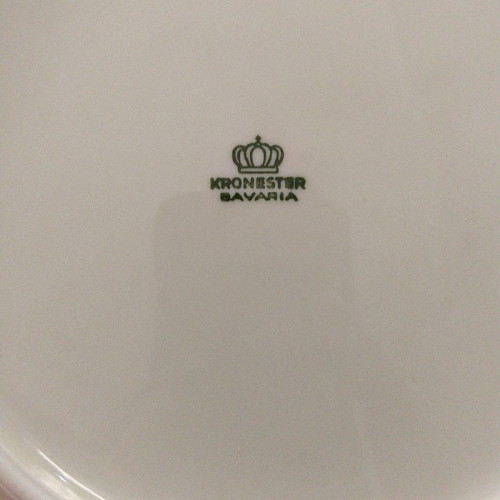 Bavaria porcelain plates new, set of 6 with gold design