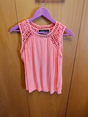 Fluo sleeveless top with embroidery Superdry, like new, size S, pink