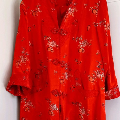 Satin robe imported size L like new, red