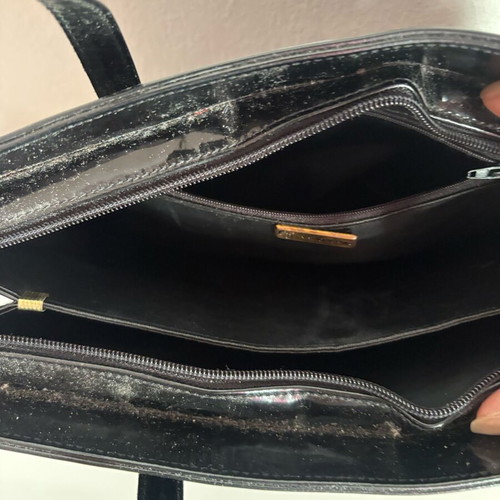 Black leather shoulder bag used
