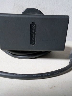 Nintendo Switch power adapter like new, UK/CY socket