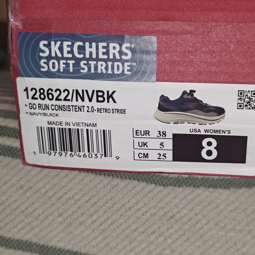 Skechers GO RUN Consistent 2.0 athletic shoes new, black and blue