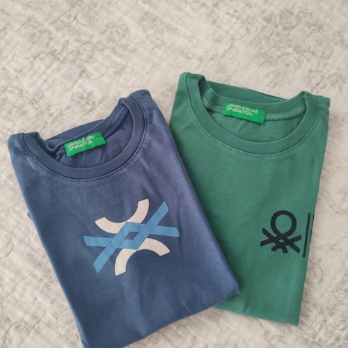 Benetton kids set with two t-shirts and soft shorts for 4 years old
