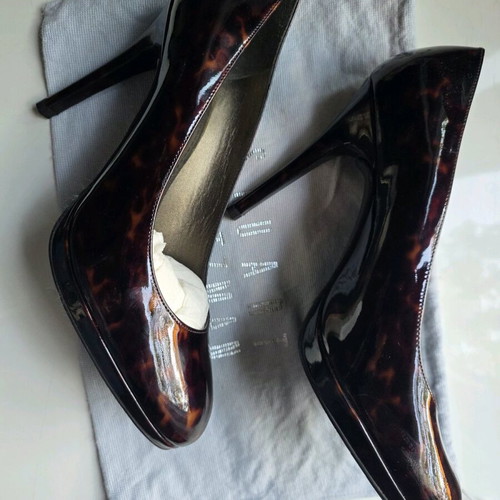 Stuart Weitzman women's shoes, leopard shiny heels, size 40