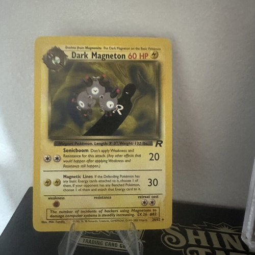 Dark Magneton 28/82 Team Rocket Pokémon TCG card like new