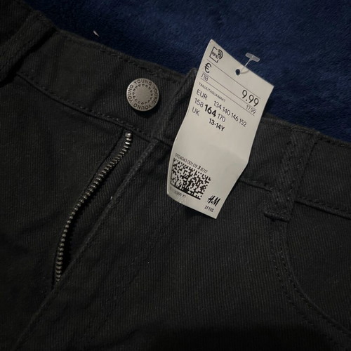 H&M black short shorts new, size XS