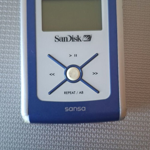 Sansa SanDisk mp3 player like new