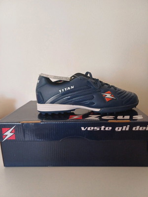 Zeus Football Shoes