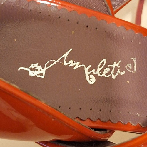 Amuleti Fuchsia Leather Peep Toe Sandals like new, cut outs & laces