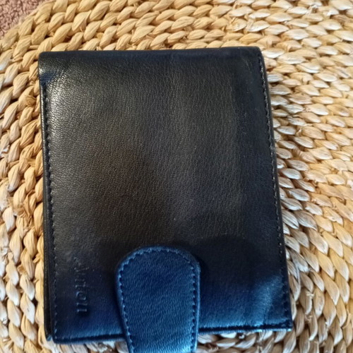 Men's wallet genuine leather black, new, soft, 12x9.5 cm