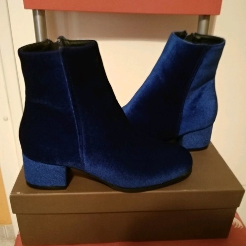 Velvet blue ankle boots size 36 new with 4.5 cm heel