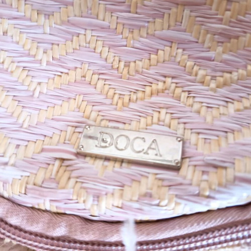 Doca medium bag pink like new
