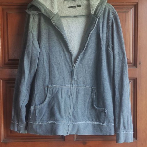 Thick jacket with sherpa lining, size Large, gray