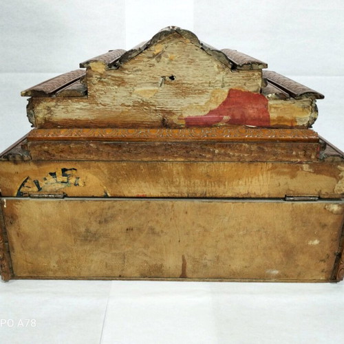 Carved jewelry box like new, decorative or ecclesiastical