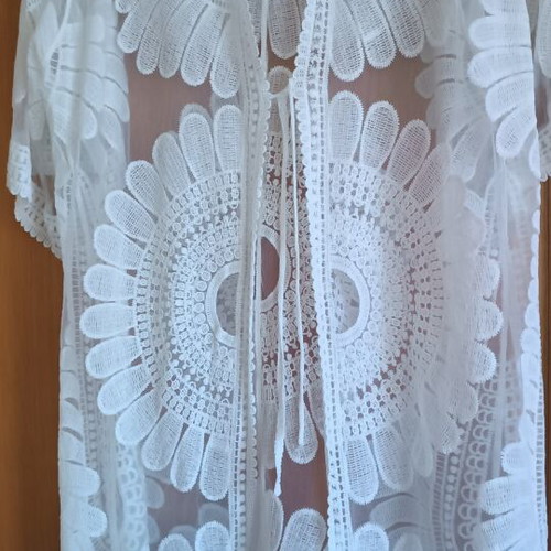 Kimono beach cover-up like new, white lace with embroidered motifs