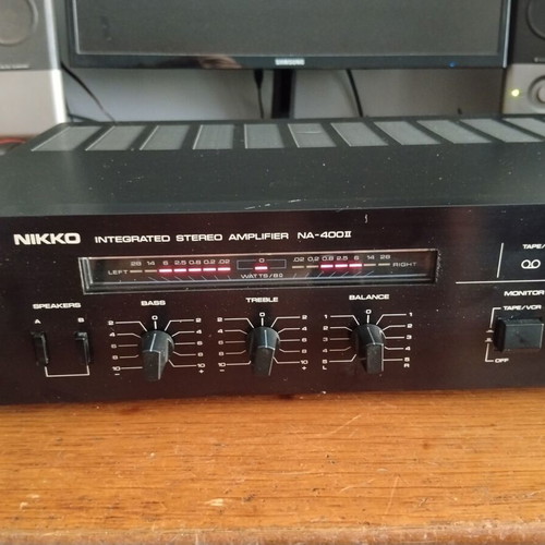 Nikko NA-400II integrated amplifier used with phono input