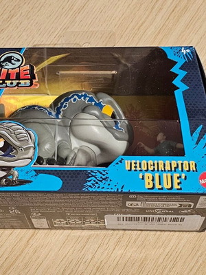 Jurassic Park Velociraptor 'Blue' figure new in box
