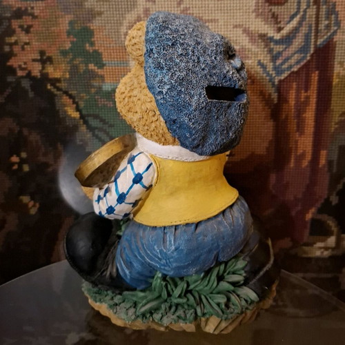 Vintage bear piggy bank like new