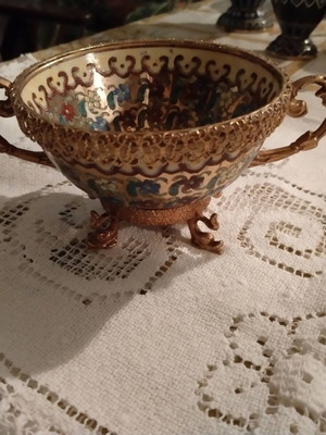 Chinese decorative item with base 8cm new