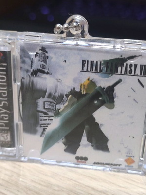 Final Fantasy VII Cloud Keychain with NFC and Soundtrack new