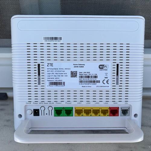 ZTE and Zyxel modem new, package deal