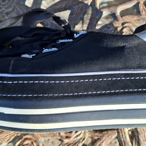 Platform shoes like new, size 39 fitting also 40, black and silver