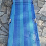 Beach sun lounger