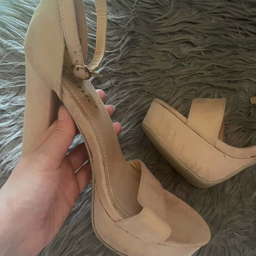 Beige pumps size 39 used