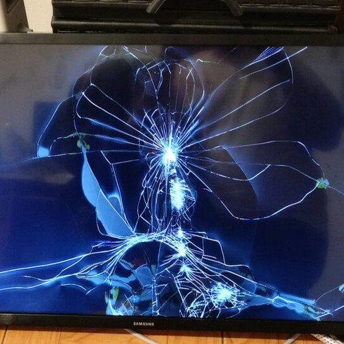 Samsung TV 32 inch with broken screen without remote