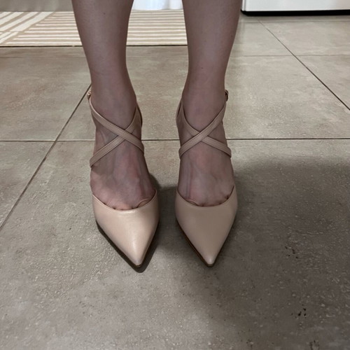 Franchesca Moretti nude pumps like new, size 37, chunky heel