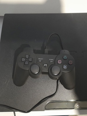 PlayStation 3 Slim 500GB HDD with many games and arcade emulators, like new