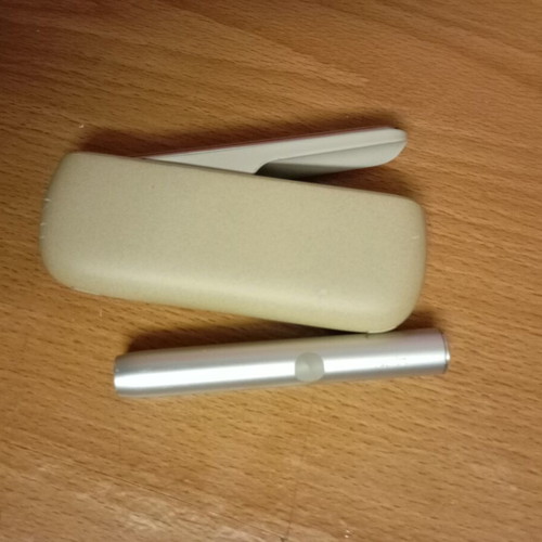 Iluma electric cigarette