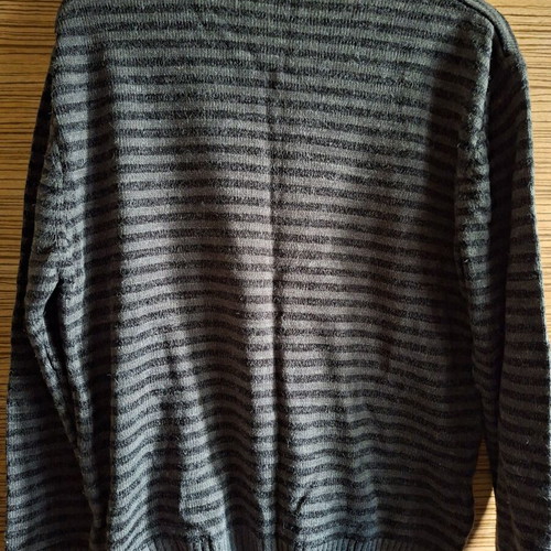 Camel wool pullover Large like new, black and gray