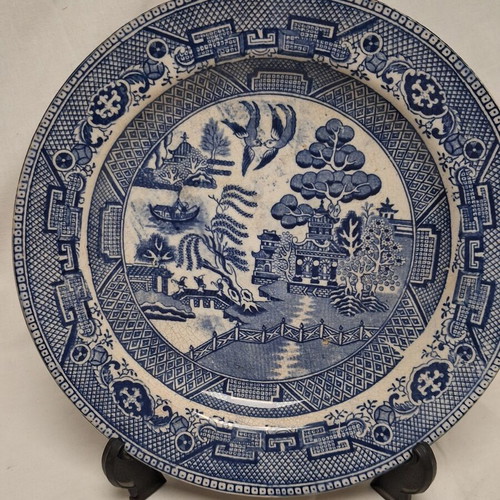 Elia Canon & Co. Smyrna Blue Willow Pattern plate, 19th century British manufacture