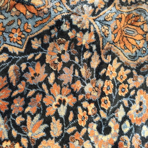 Vintage wall hanging like new 140x200