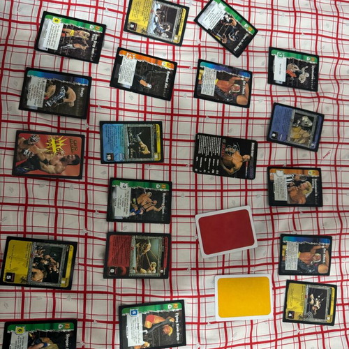 WWE collectible cards like new, pack of 25 pieces