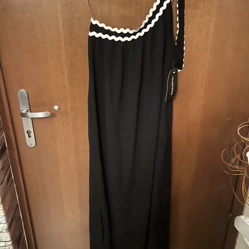 Black one-shoulder dress new