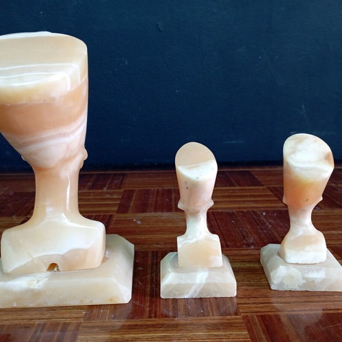 Decorative portatif with Nefertiti face used, Egyptian marble