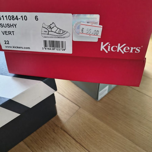 Kickers baby shoes size 22, leather, non-slip sole