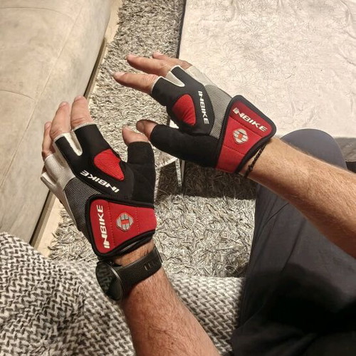 Gel cycling gloves new, unused
