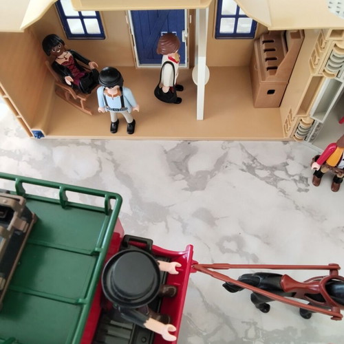 Playmobil Western Mega Lot used with Sheriff, Bank, Stagecoach & 13 Figures