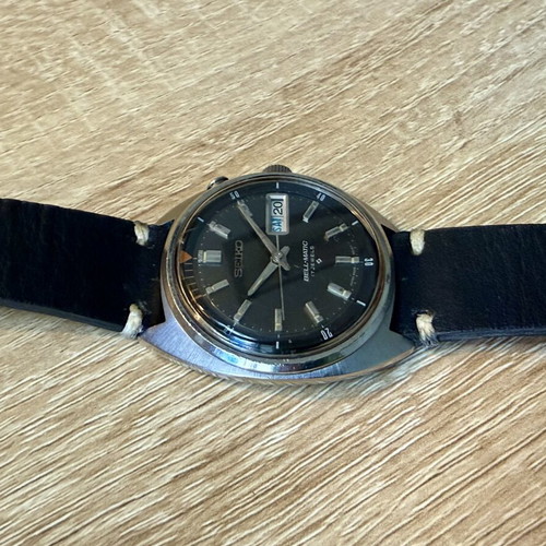 Seiko Bellmatic 4006-6010 vintage wristwatch used, grey dial