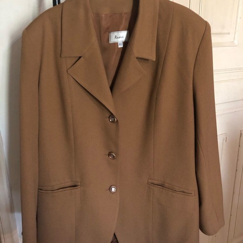 Blazer in camel color new, size 52