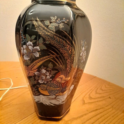 Table lamp base used, black with bird design, 35cm height