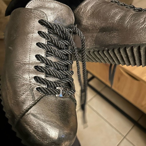 Women's shoes used, stylish with unique design, size 38