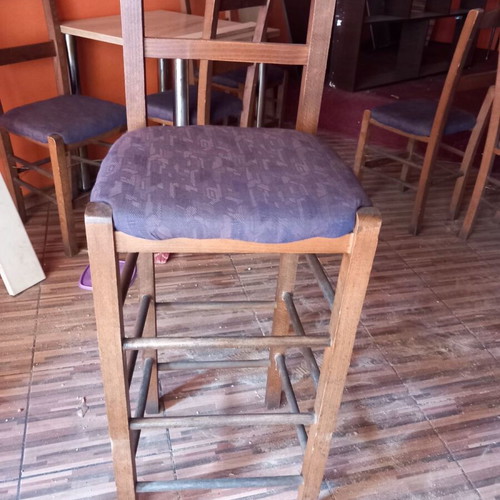 Chairs, tables and stools like new, set of 40 chairs, 12 stools with back, 8 stools without back, 12 tables