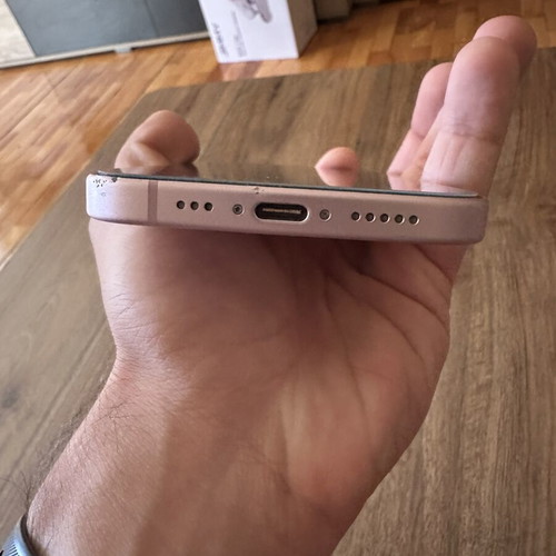Apple iPhone 15 256GB pink smartphone