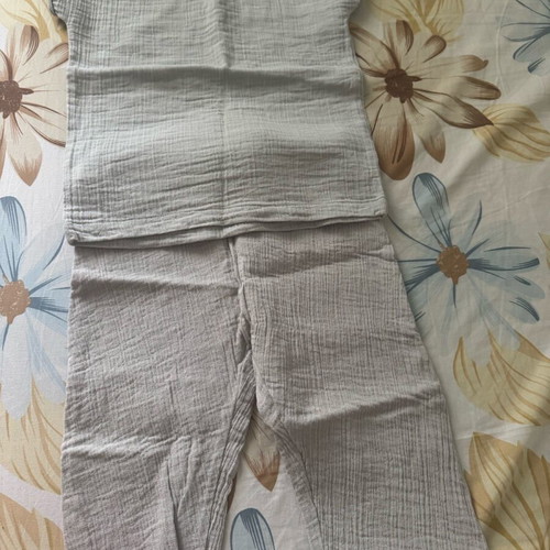 Liebes Von Priebes Unisex Set with Short Sleeve Shirt and Elastic Waist Pants, New, Grey, Size 110/116