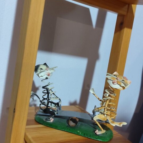 Metal decorative item for children's room like new
