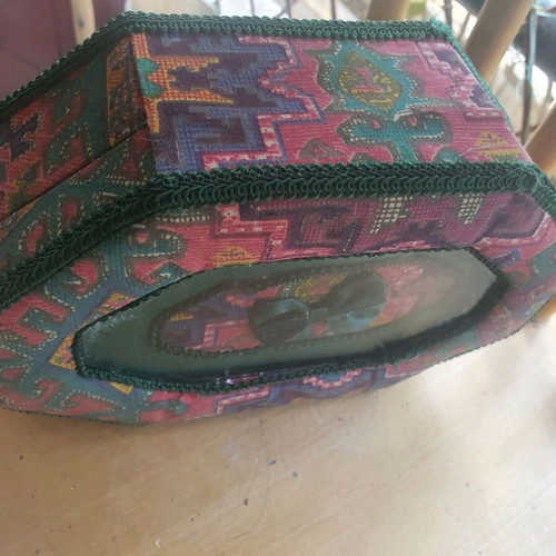 Vintage jewelry box like new, green